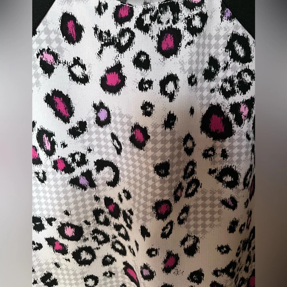 💗Scrub Top💗 - Picture 4 of 6